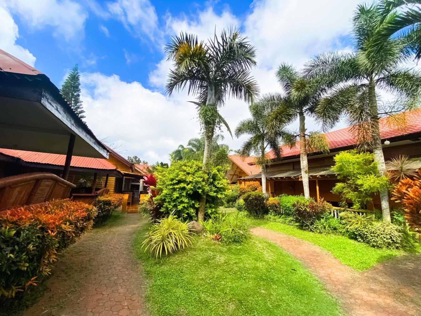 Hortz Hotels And Resorts Tagaytay City Exterior foto